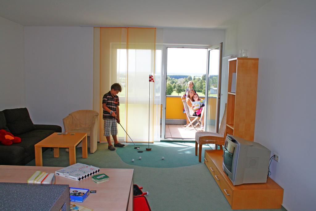 Apartmenthaus Sportchalet Бад-Дюрргайм Екстер'єр фото
